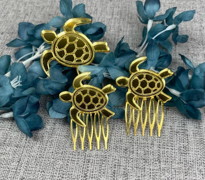 Conjunto de broche con peinas tortugas